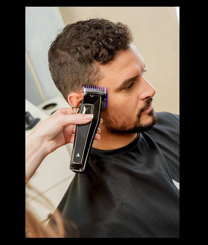 Image of Andis RECON Vector Motor Cordless Clipper (562257) Position 8