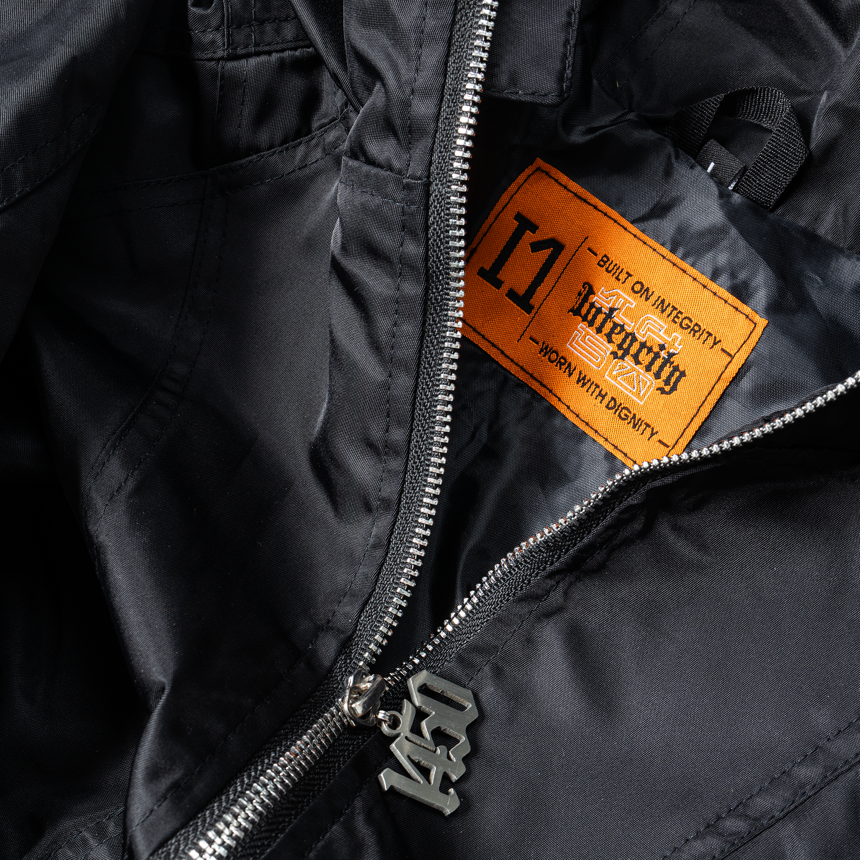 ARTICLE I UTILITY WINDBREAKER Position 2