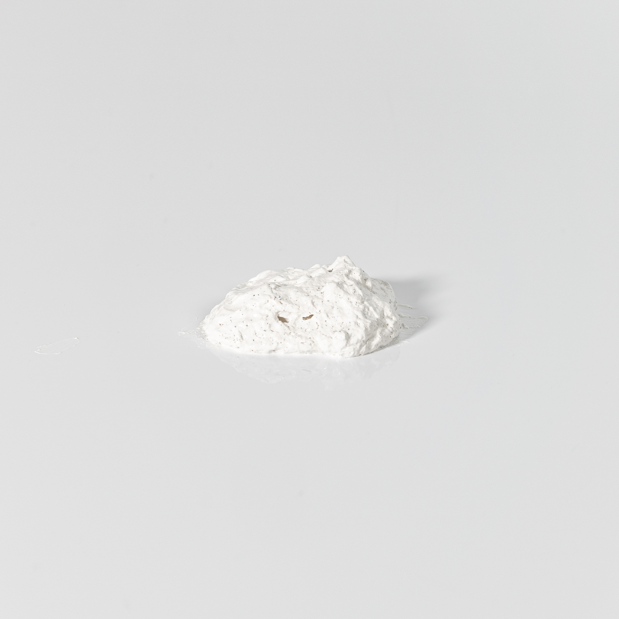 Mud Facial Scrub Position 4