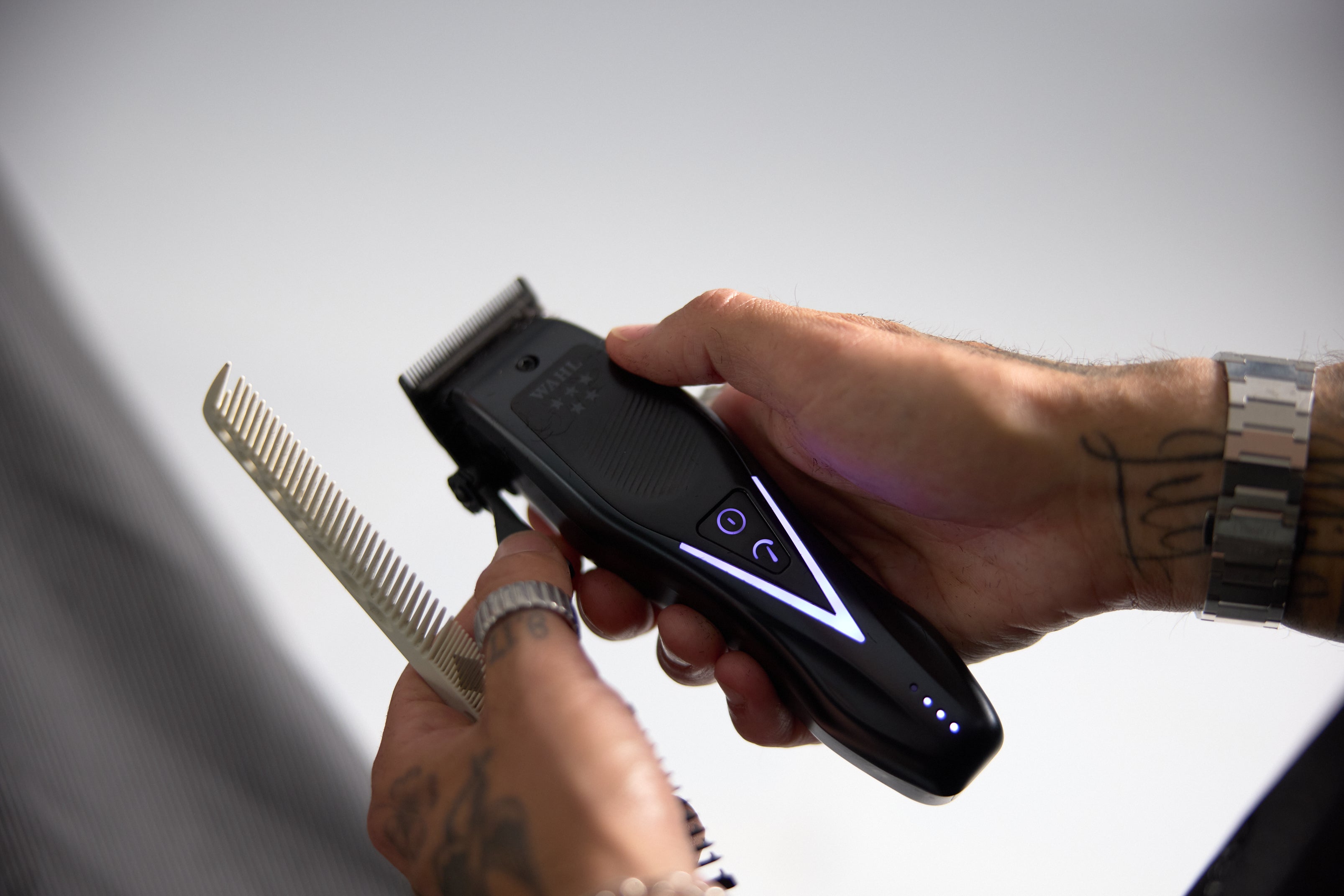 Wahl Professional Vapor Switch Cordless Clipper (3028866) [PRE-ORDER] Position 16